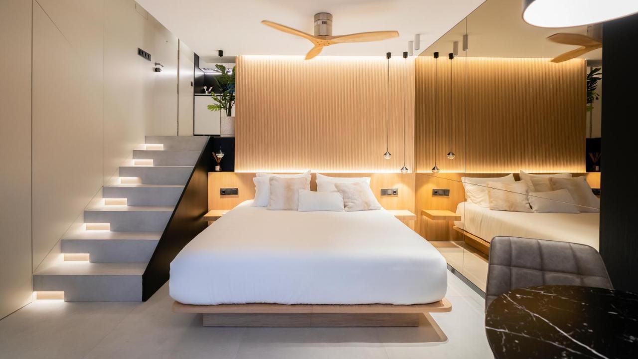 Aloha Apartamentos - Primera Linea De Playa - Vista Al Mar بينالماذينا المظهر الخارجي الصورة